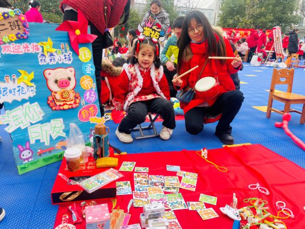 迎元旦品年味享童趣——肥东县各幼教集团开展2024年元旦迎新活动(图4)