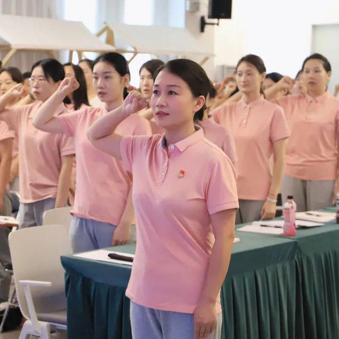 郑东新区秋澄幼儿园、宏图街幼儿园2024—2025学年上学期开园纪实(图2)